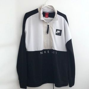 Nike Half Zip
